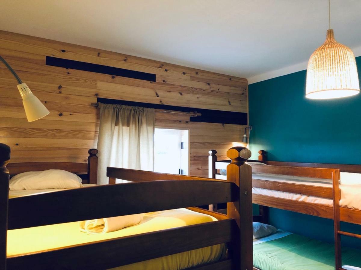 Good Feeling Hostel & Guest House Raposeira  エクステリア 写真