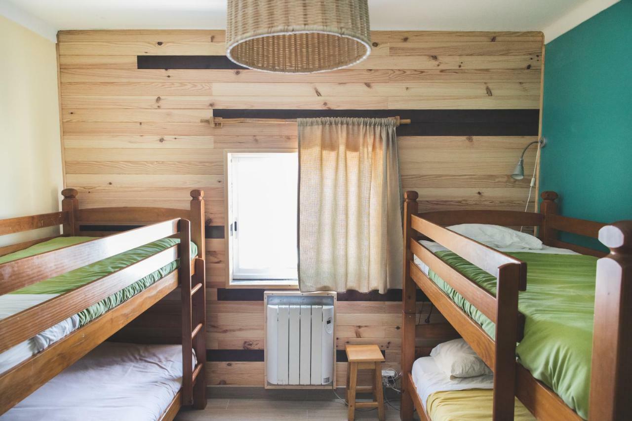 Good Feeling Hostel & Guest House Raposeira  エクステリア 写真