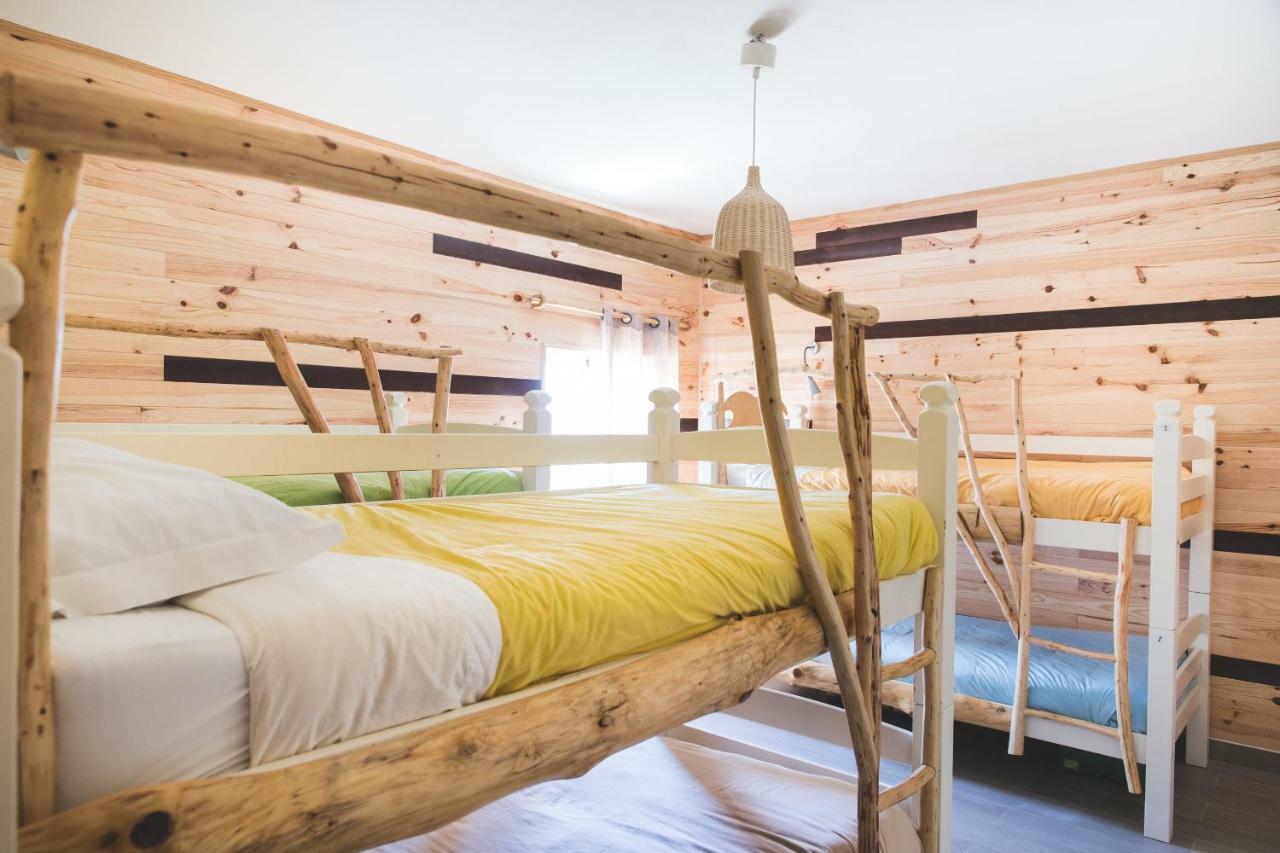Good Feeling Hostel & Guest House Raposeira  エクステリア 写真